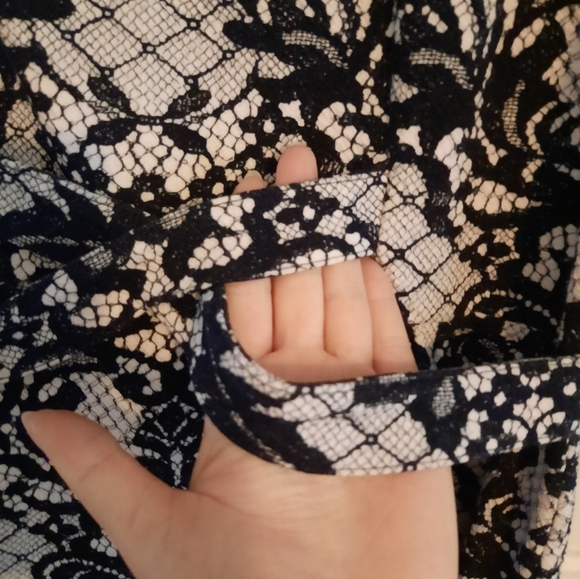 Anthropologie Postmark Leia Lace Print Peplum Blouse - Picture 7 of 11